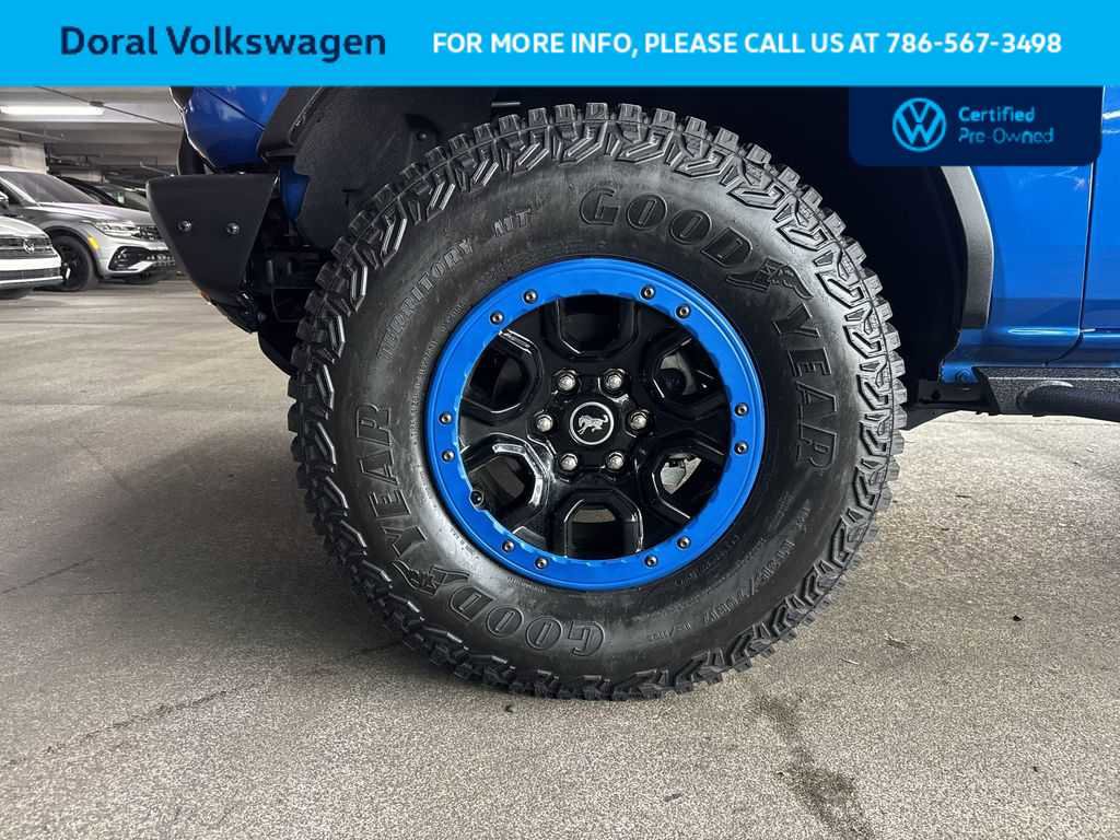 Used 2024 Ford Bronco Wildtrak image 10