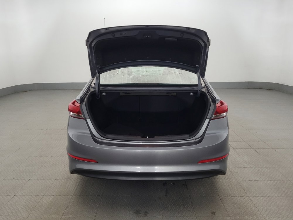Used 2018 Hyundai Elantra SEL FWD image 29