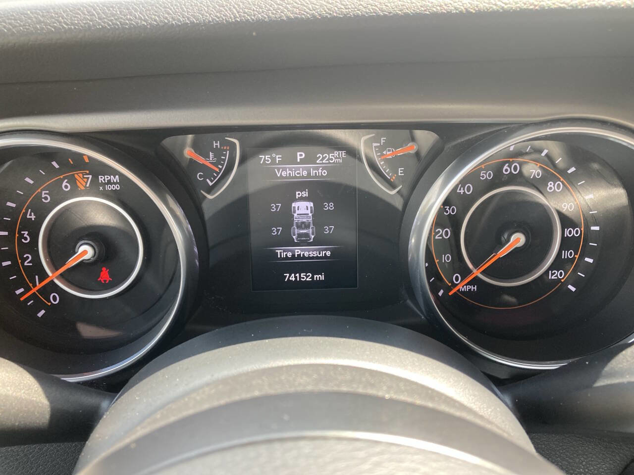 Used 2018 Jeep Wrangler Unlimited Sport S image 21