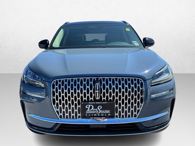 Used 2025 Lincoln Corsair Premiere AWD w/ Equipment Group 101A image 2