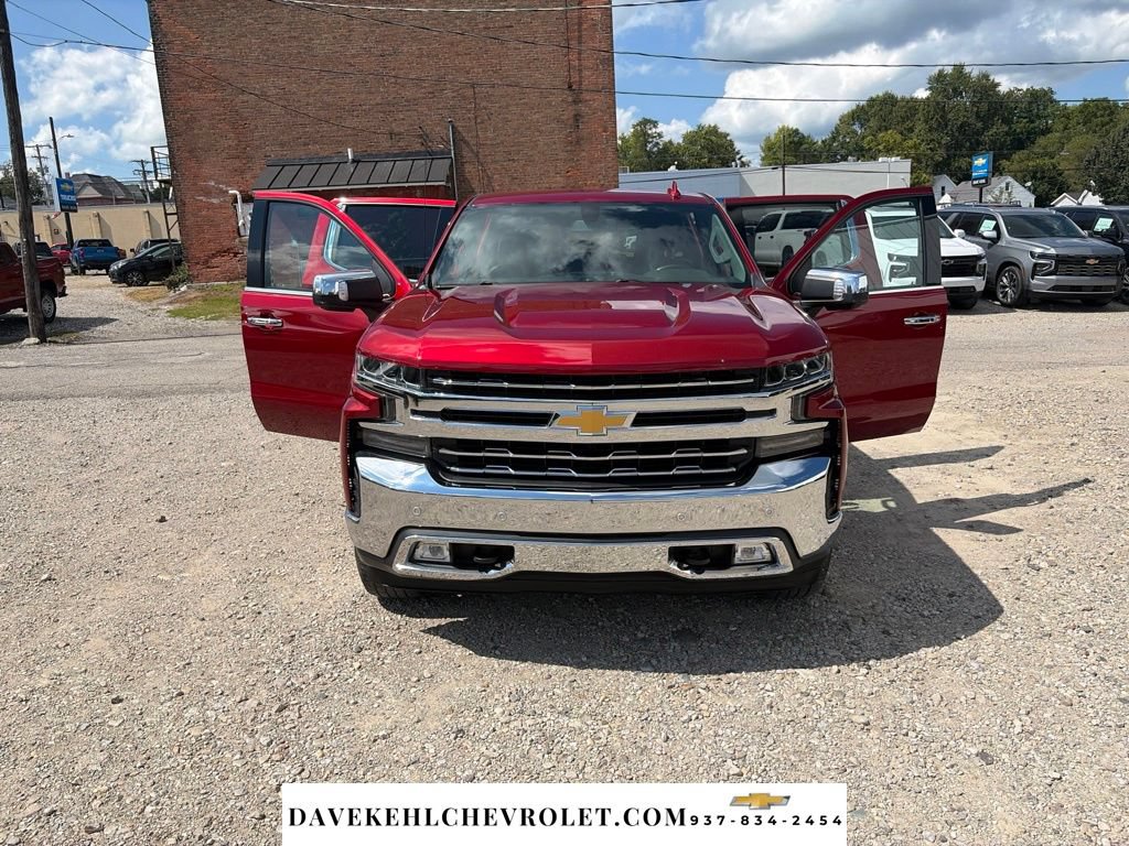 Used 2021 Chevrolet Silverado 1500 LTZ AWD/4WD image 34