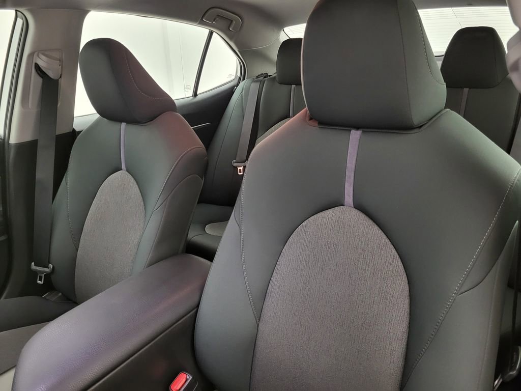 Used 2022 Toyota Camry LE image 26