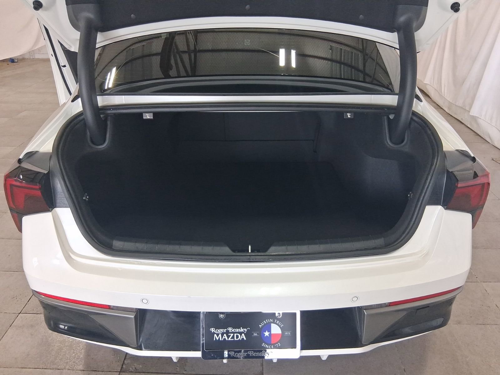 Used 2025 Kia K5 EX FWD image 32