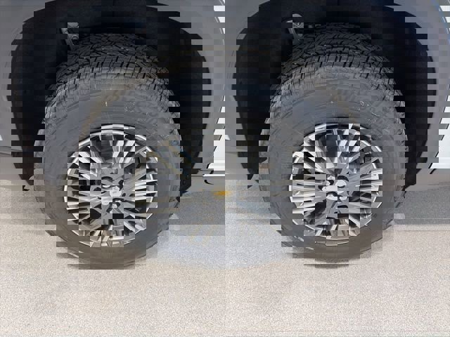 New 2026 Chevrolet Traverse LT w/ Driver Confidence Package FWD image 7