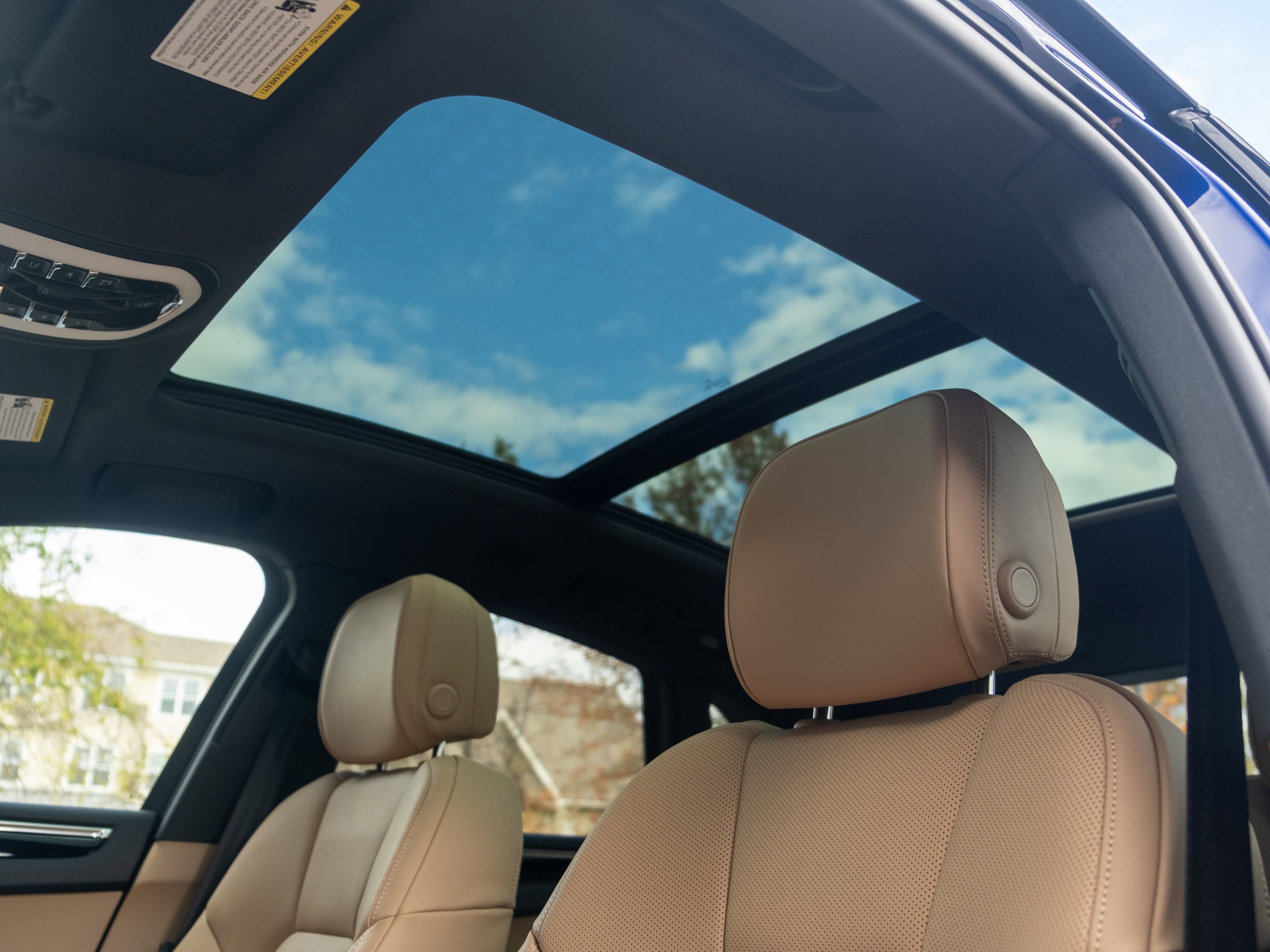 Certified 2026 Porsche Macan AWD/4WD image 17