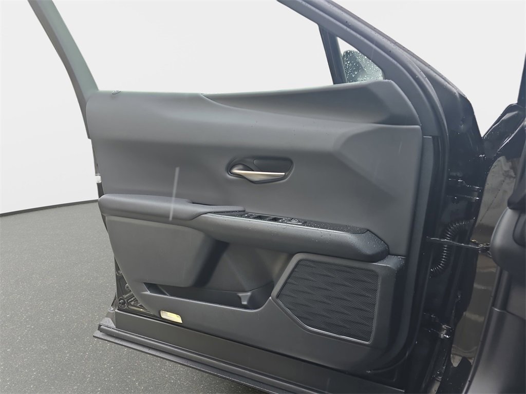 New 2026 Lexus UX 300h AWD image 27