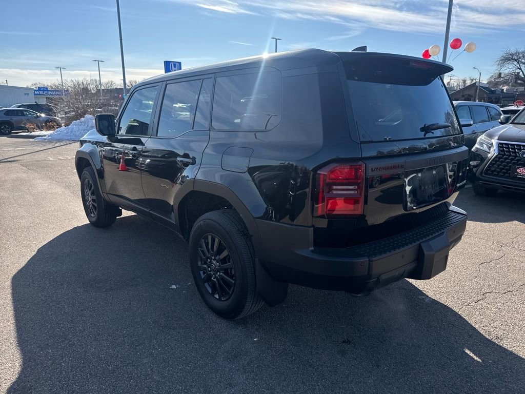 Used 2025 Toyota Land Cruiser image 5