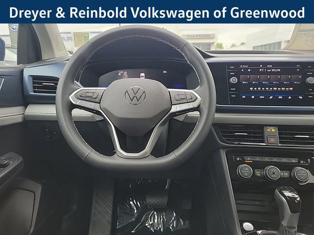 New 2024 Volkswagen Taos SE image 19