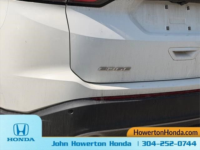 Used 2017 Ford Edge SEL w/ Equipment Group 201A AWD/4WD image 10