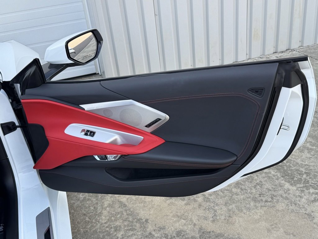 Used 2025 Chevrolet Corvette Stingray Preferred Cpe w/ 2LT image 40