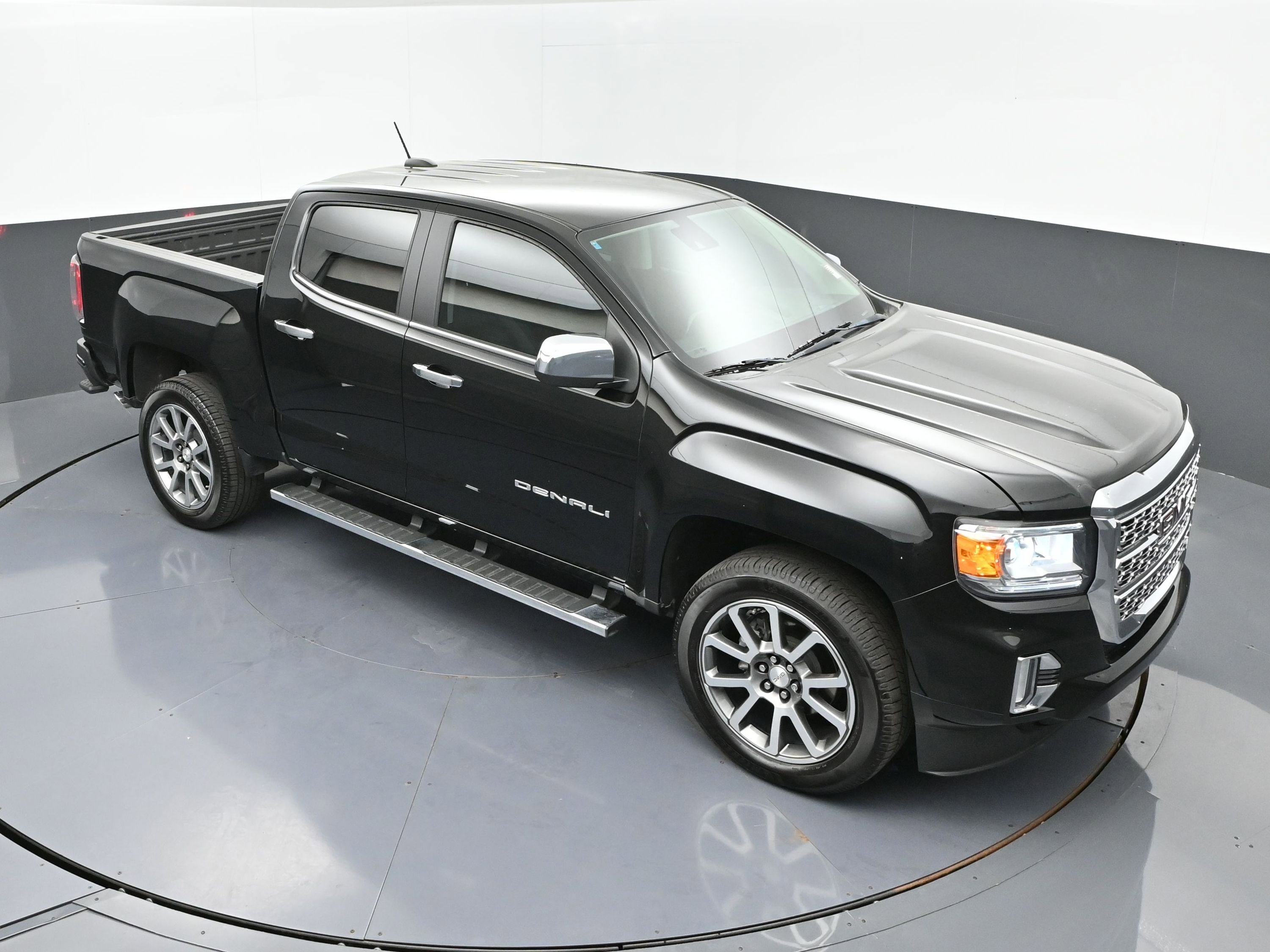 Used 2022 GMC Canyon Denali image 35