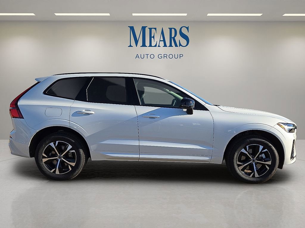 New 2026 Volvo XC60 B5 Core w/ Climate Package image 6