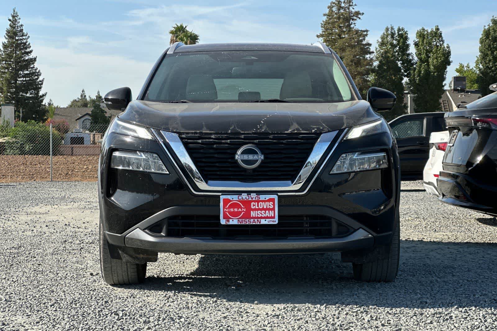Used 2023 Nissan Rogue SL FWD image 11