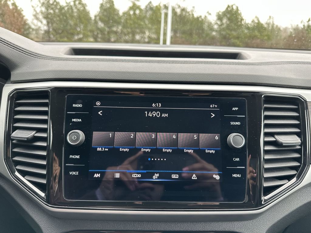 Used 2023 Volkswagen Atlas SE image 12