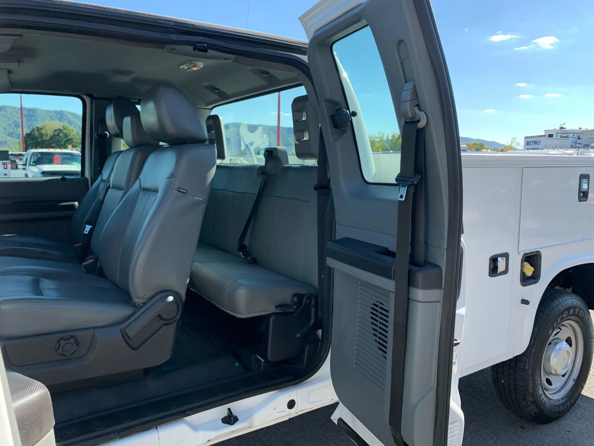 Used 2015 Ford F250 XL AWD/4WD image 22