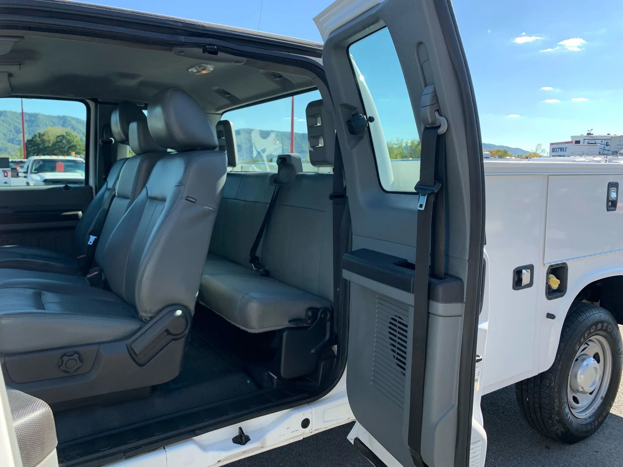 Used 2015 Ford F250 XL AWD/4WD image 22