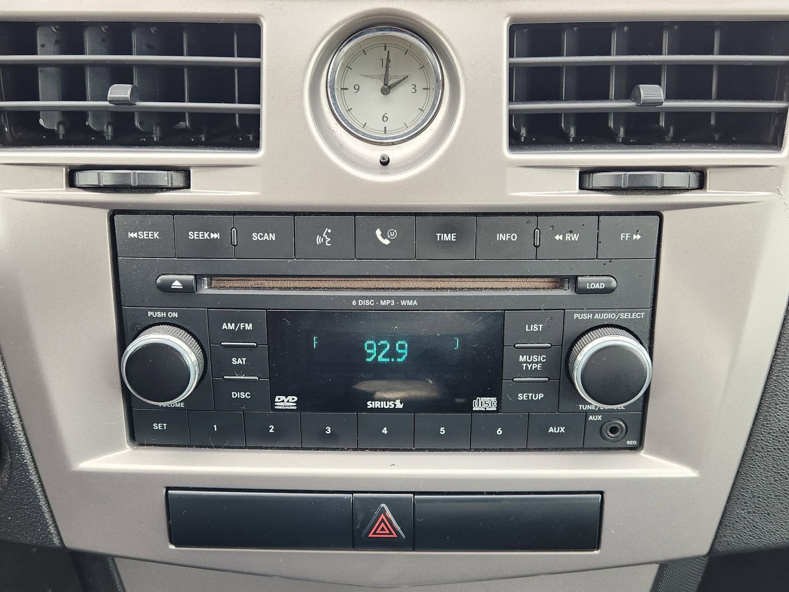 Used 2009 Chrysler Sebring Touring image 20