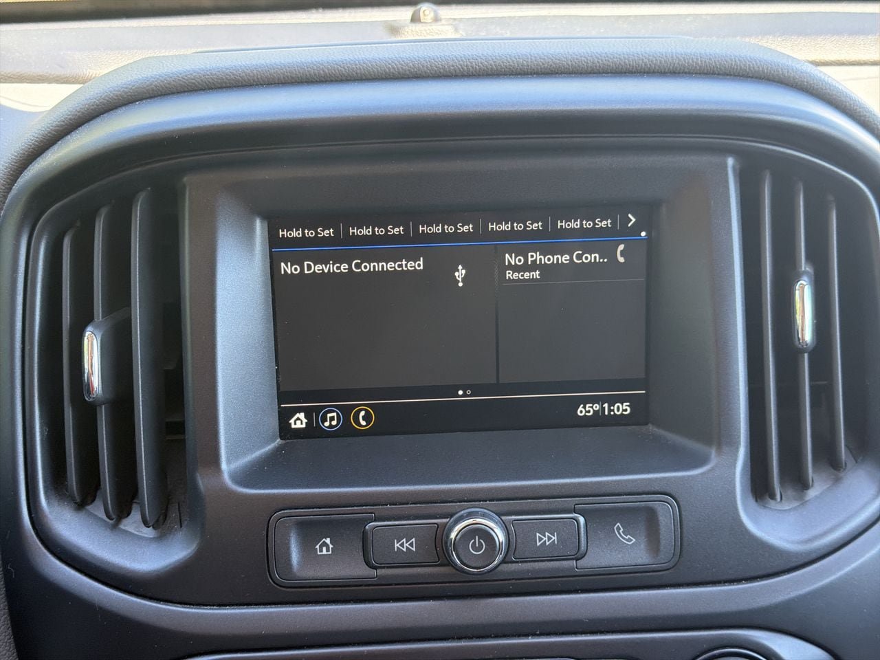 Used 2019 Chevrolet Colorado W/T w/ WT Convenience Package AWD/4WD image 16