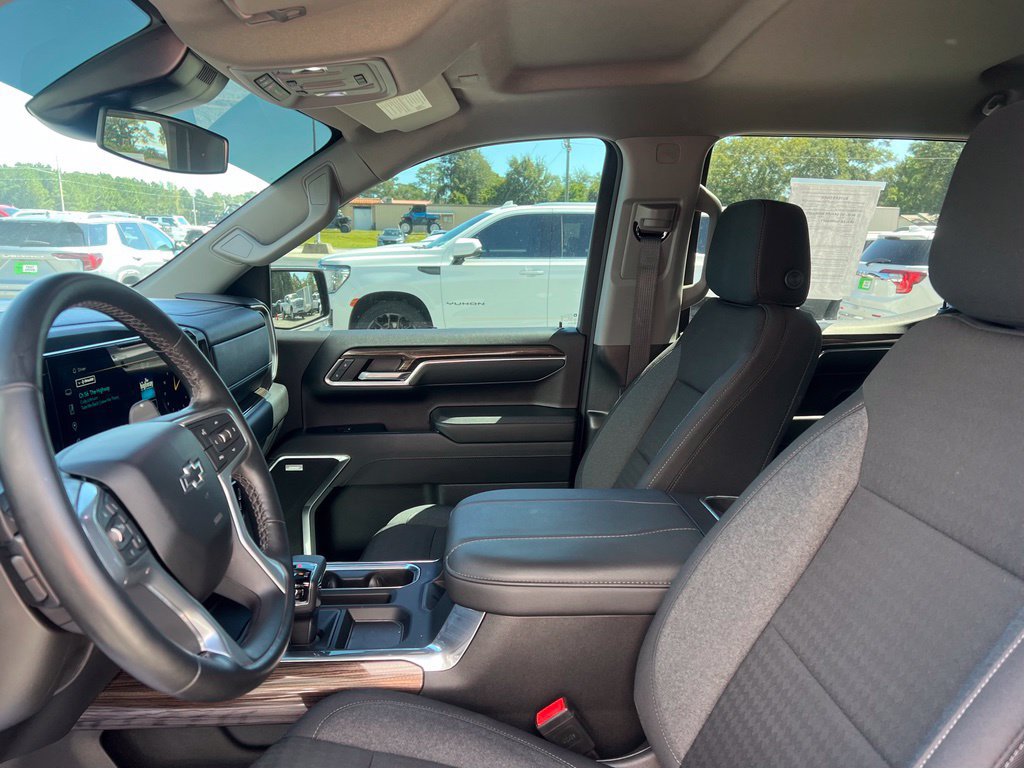 Used 2024 Chevrolet Silverado 1500 RST w/ All Star Edition Plus AWD/4WD image 11
