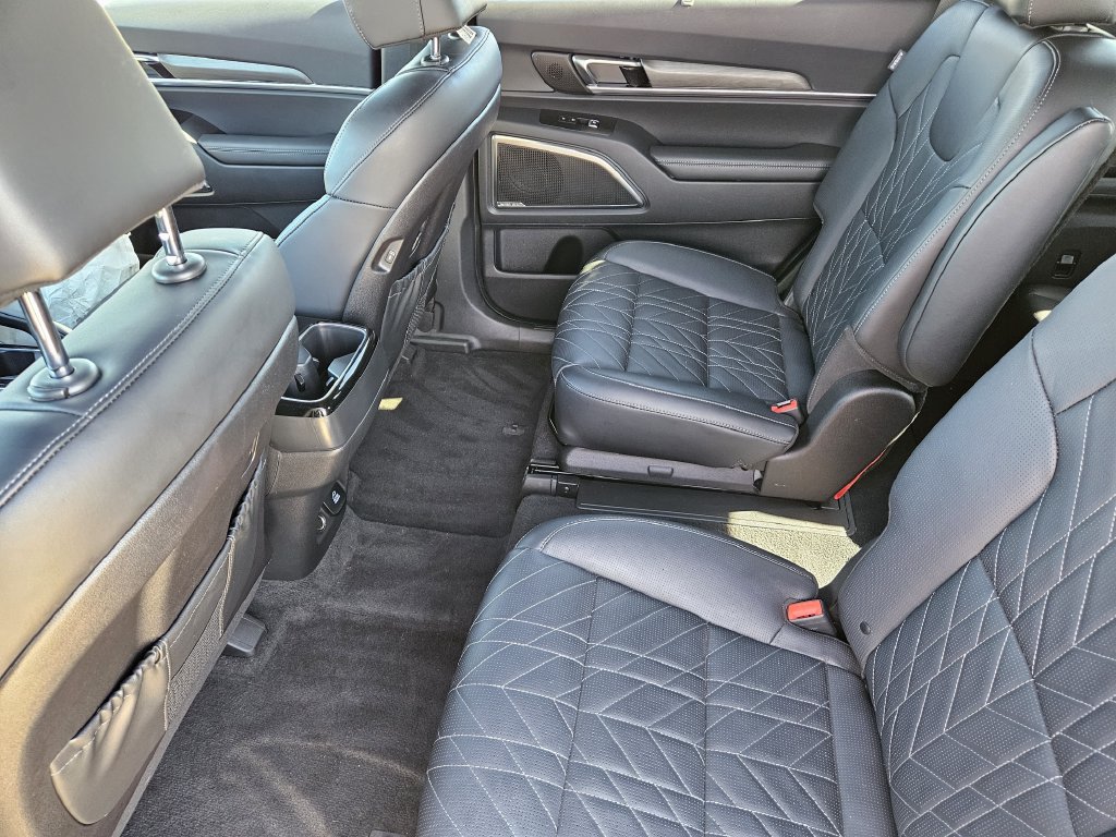 Certified 2025 Kia Telluride SX Prestige X-Pro AWD/4WD image 24