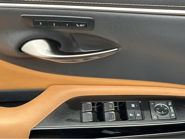 Used 2023 Lexus ES 250 w/ Premium Package AWD/4WD image 34