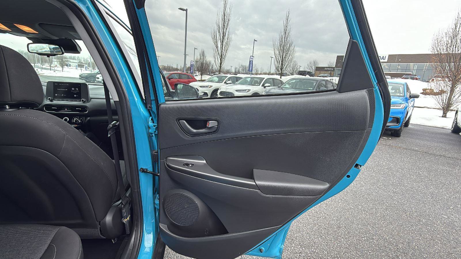 Used 2023 Hyundai Kona SEL image 18