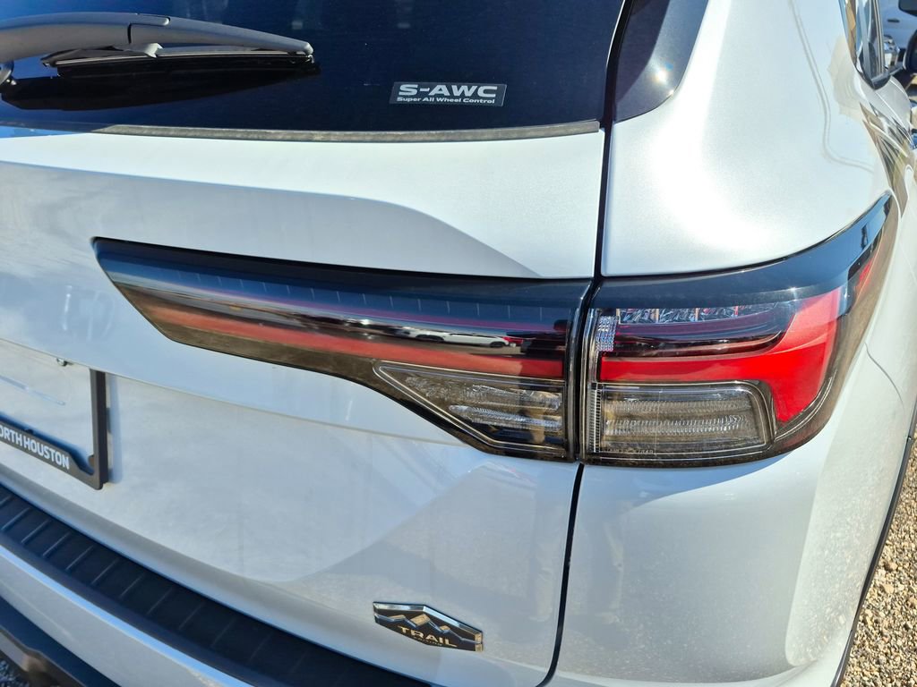 New 2026 Mitsubishi Outlander AWD image 11