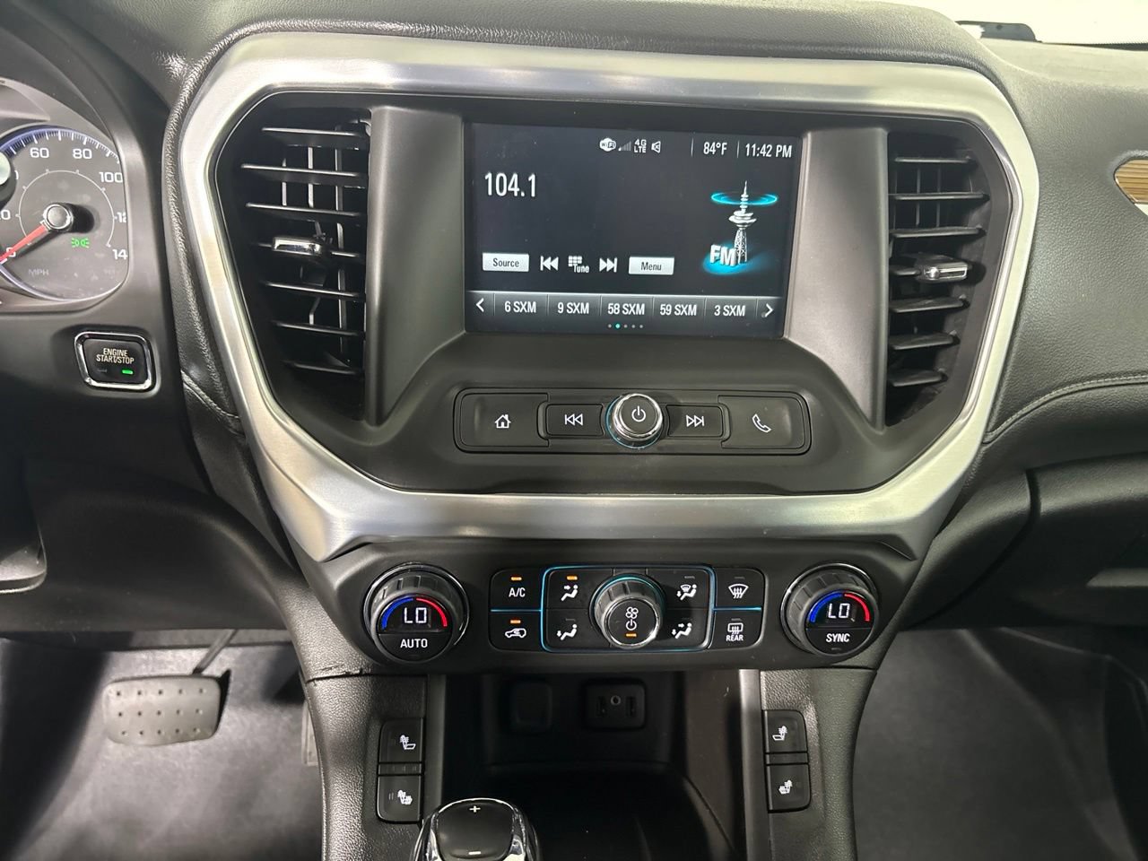 Used 2017 GMC Acadia SLE w/ Driver Alert Package I AWD/4WD image 15