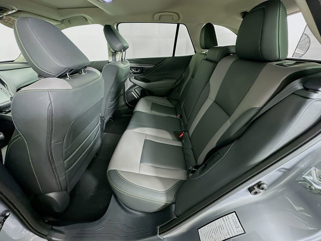 Certified 2025 Subaru Outback Onyx Edition image 32
