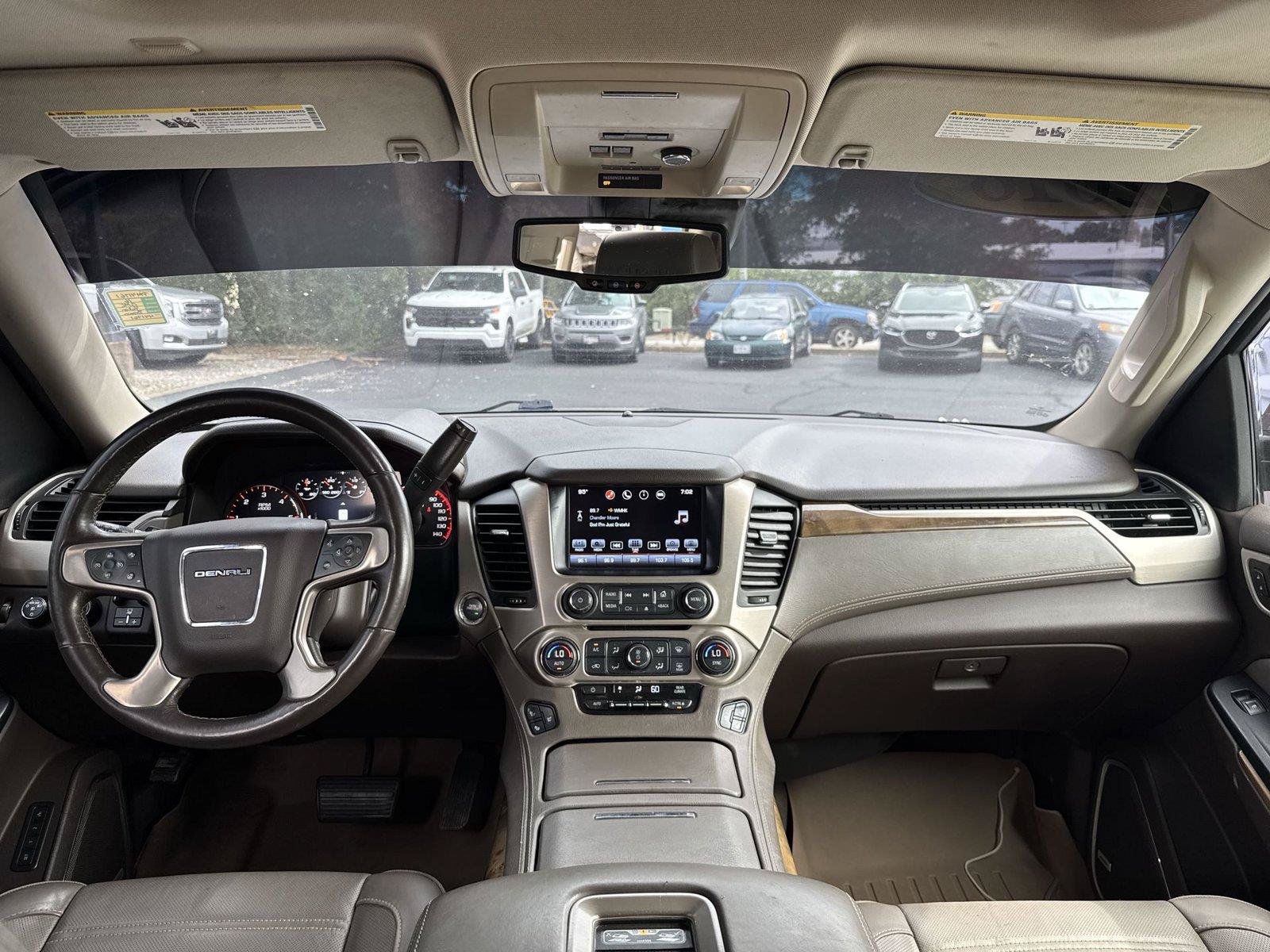 Used 2016 GMC Yukon Denali AWD/4WD image 21