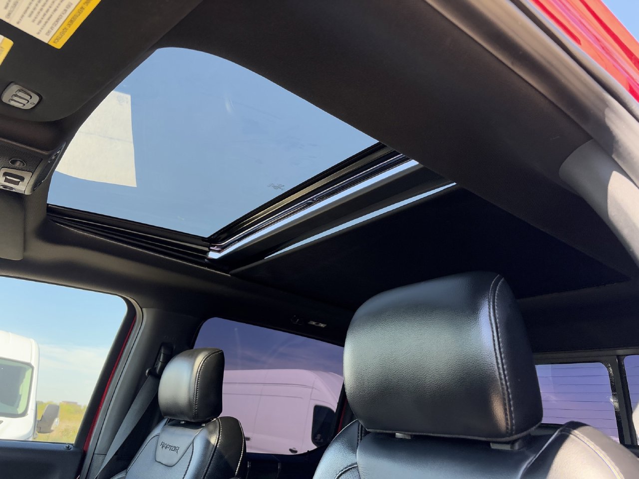 Used 2019 Ford F150 Raptor w/ Equipment Group 802A Luxury AWD/4WD image 27