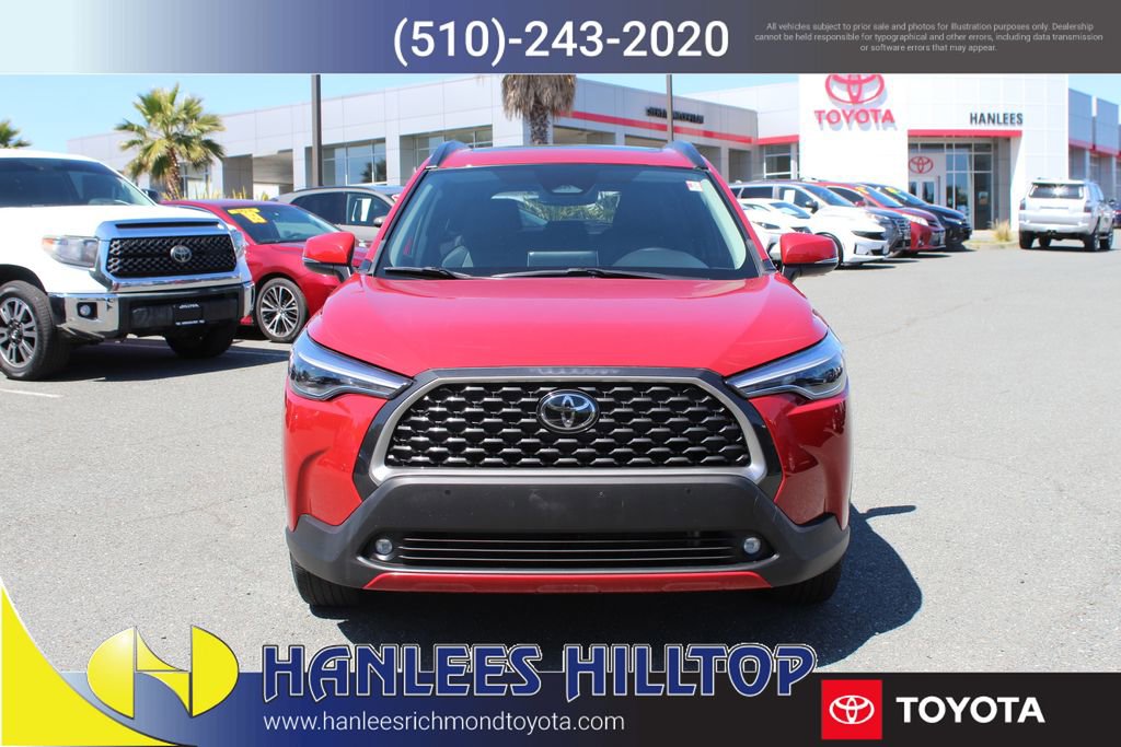 Used 2024 Toyota Corolla Cross XLE w/ Convenience Package FWD image 4