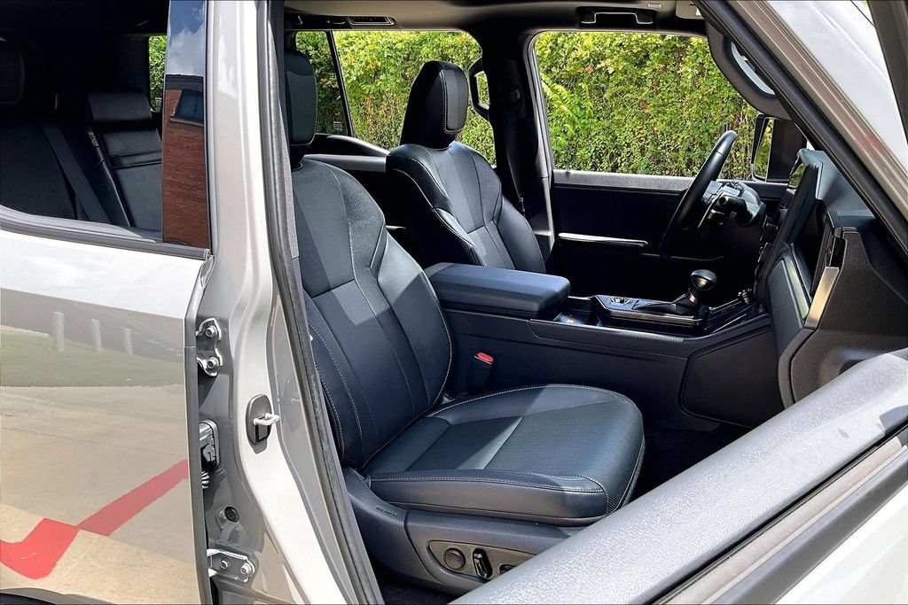 Used 2026 Lexus GX 550 w/ Accessory Package (2T) AWD/4WD image 10