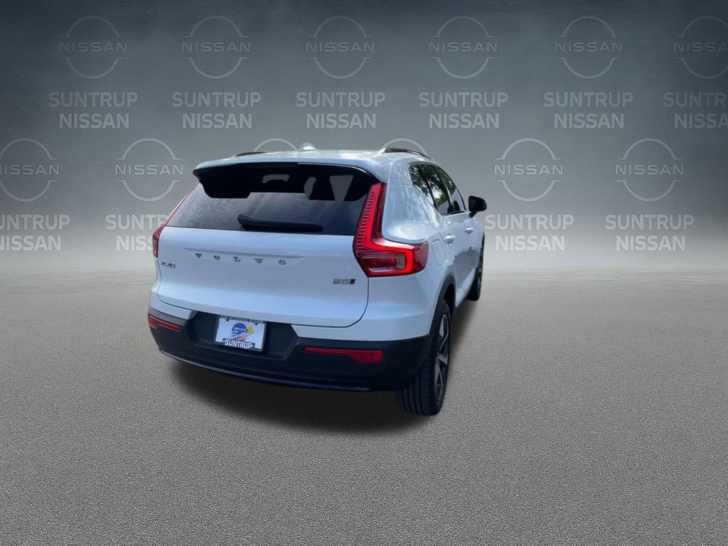 Used 2023 Volvo XC40 B5 Plus w/ Protection Package Premier image 72