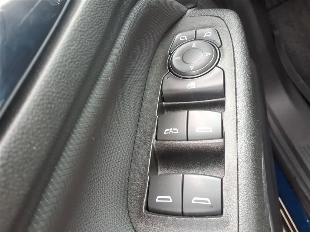Used 2022 Chevrolet Equinox RS w/ LPO, Floor Liner Package AWD/4WD image 16