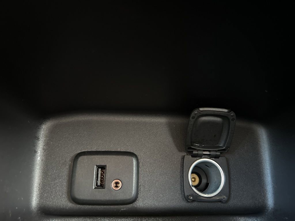 Used 2018 Chevrolet Equinox LT image 21