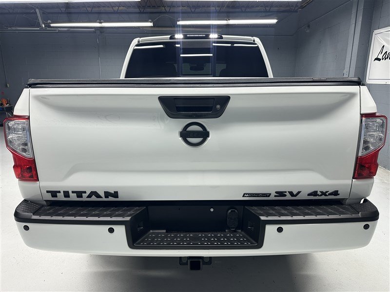 Used 2018 Nissan Titan SV w/ SV Convenience Package AWD/4WD image 6