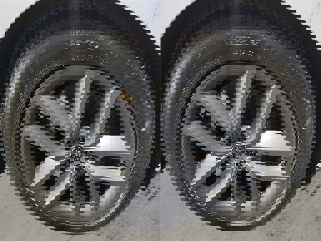 New 2025 Land Rover Range Rover Sport SE image 11