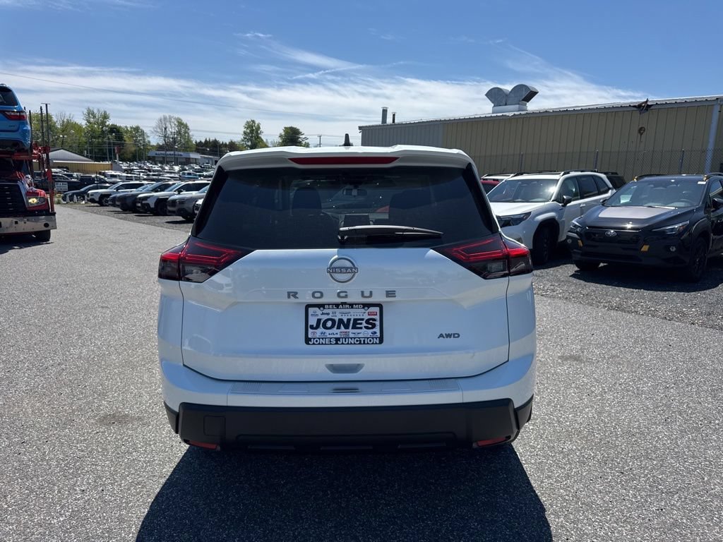 New 2026 Nissan Rogue SV w/ Cold Weather Package AWD/4WD image 6