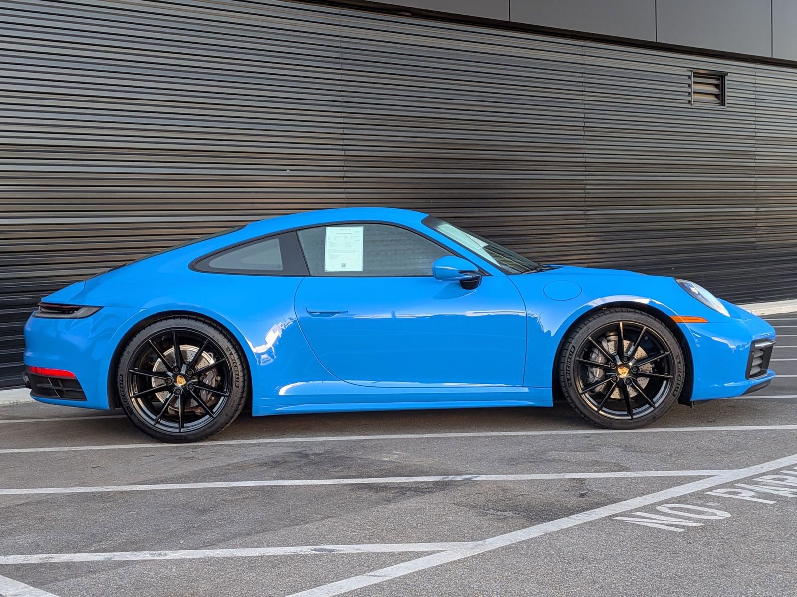 Certified 2022 Porsche 911 Carrera RWD image 8