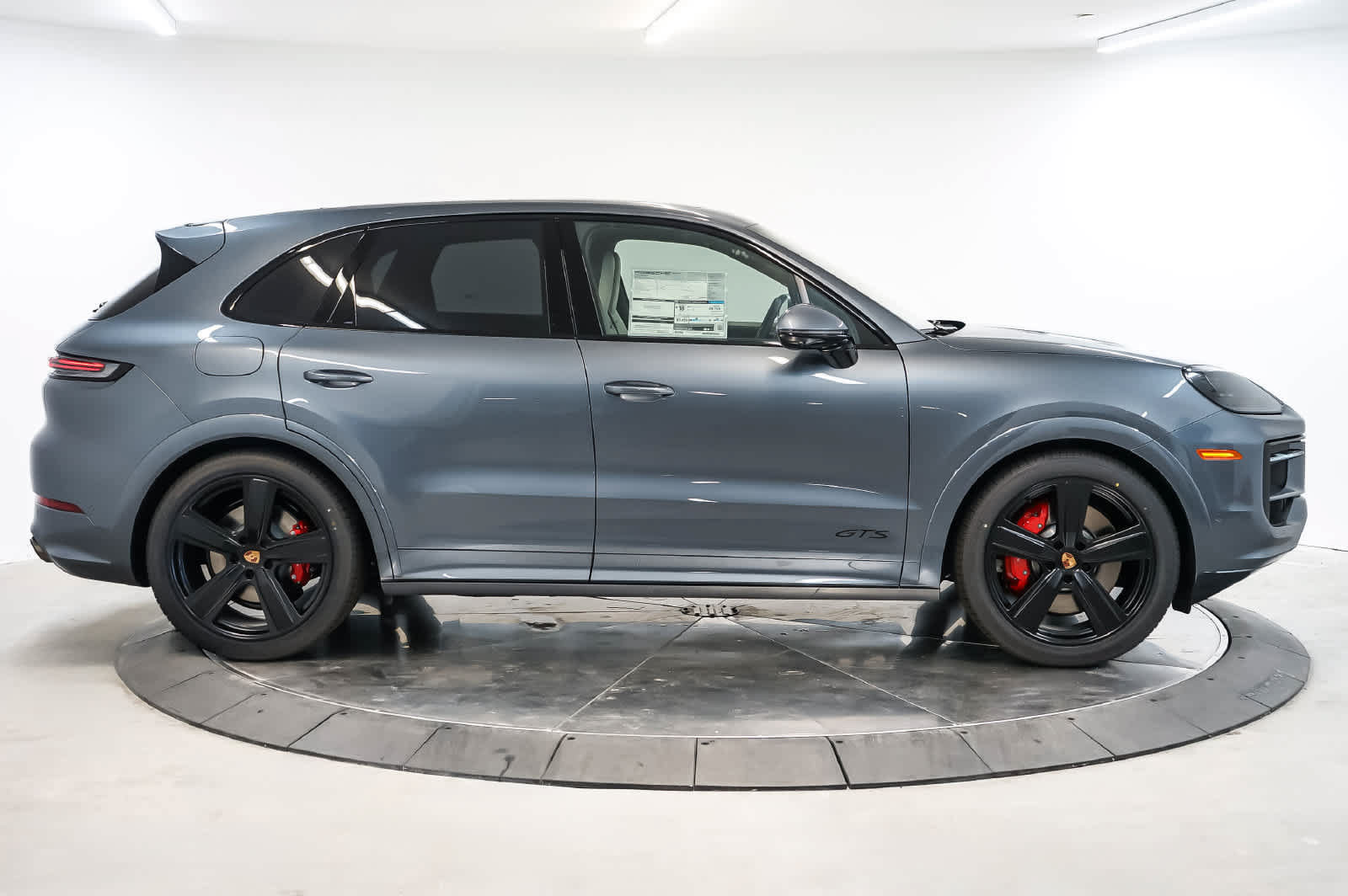 New 2026 Porsche Cayenne GTS AWD/4WD image 8