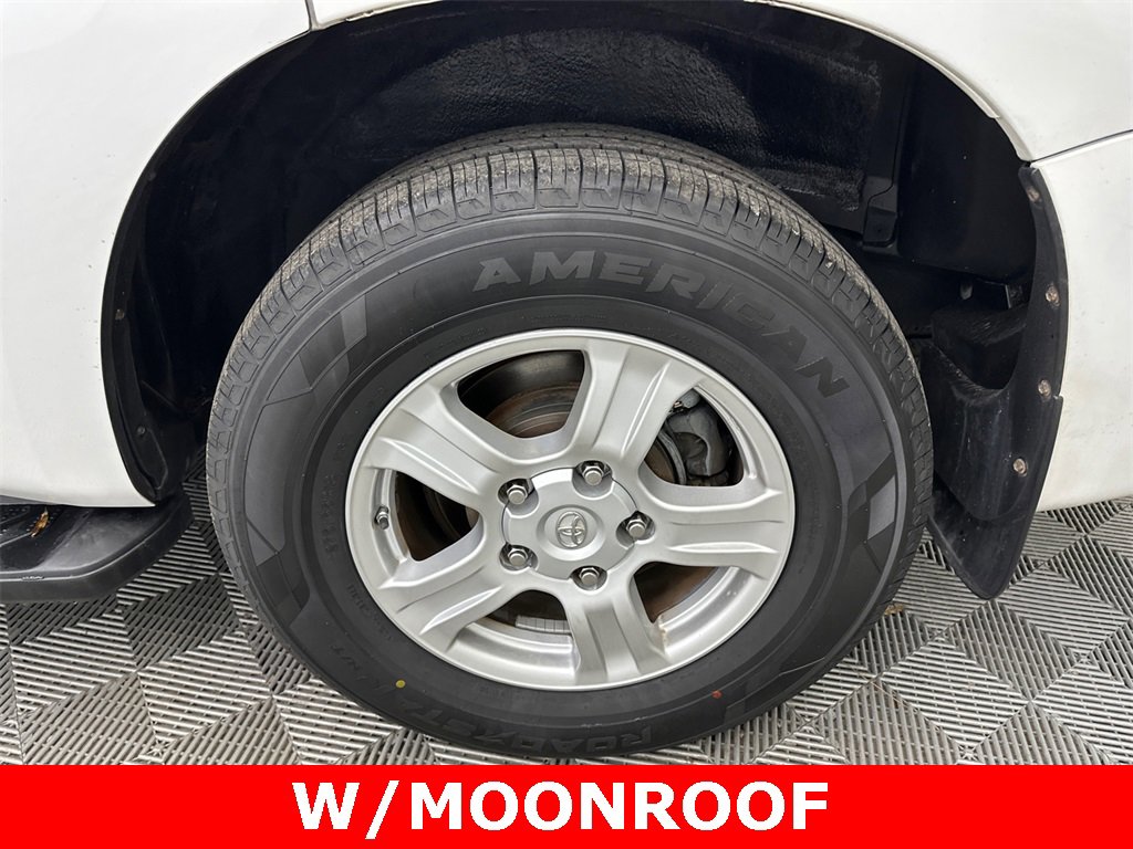 Used 2017 Toyota Sequoia SR5 image 21