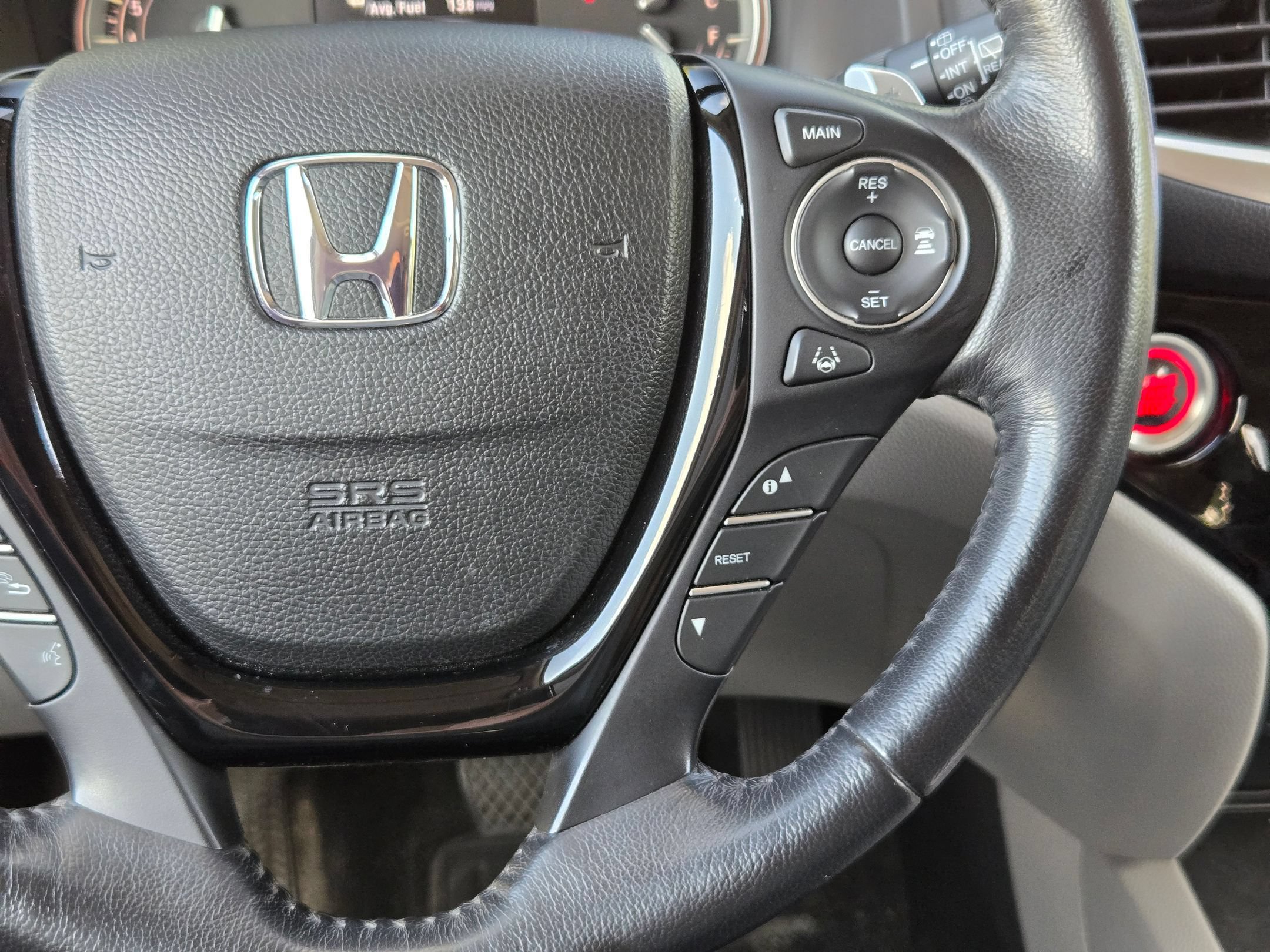 Used 2016 Honda Pilot Elite image 22