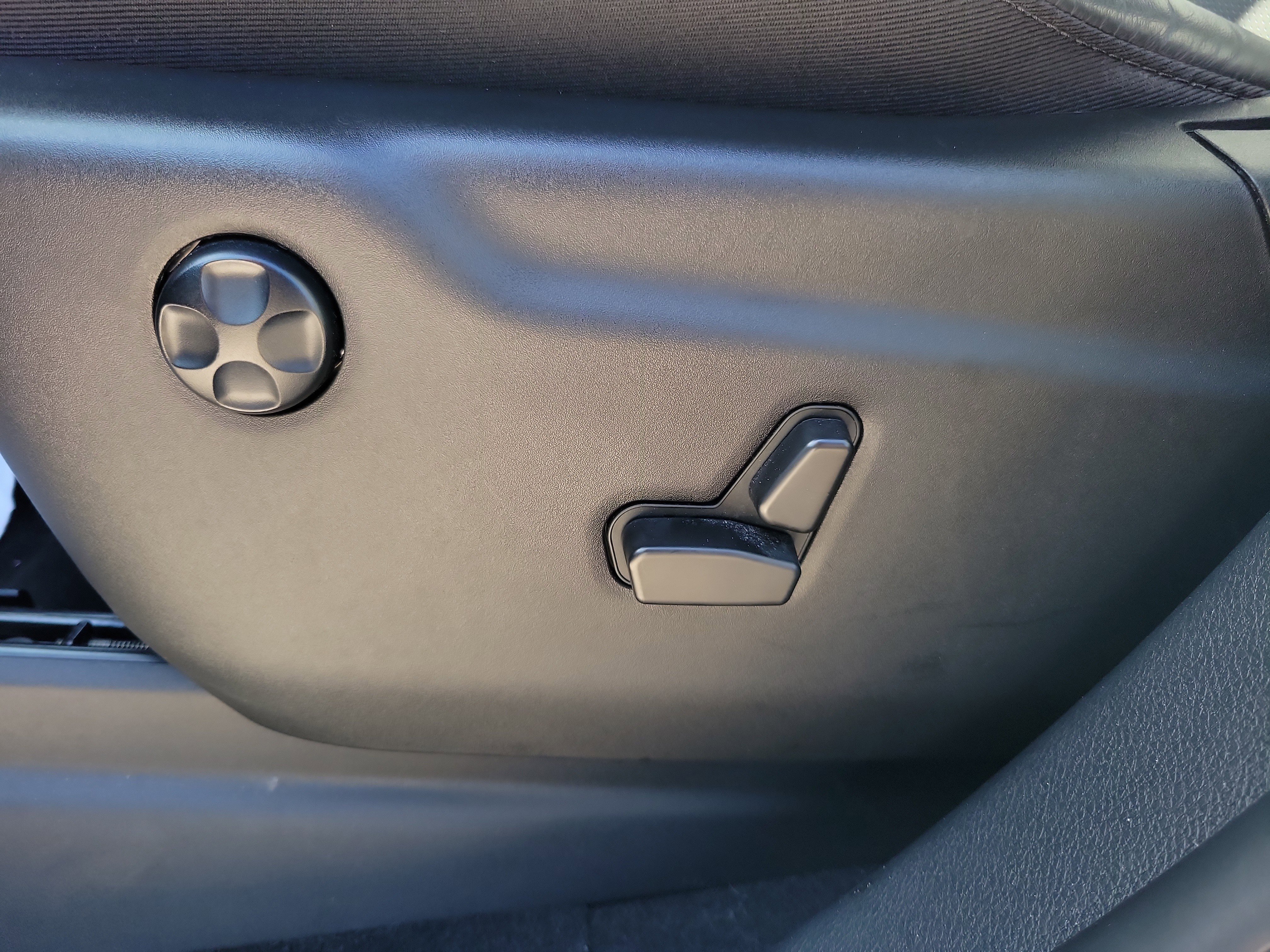 Used 2025 Dodge Durango R/T image 14