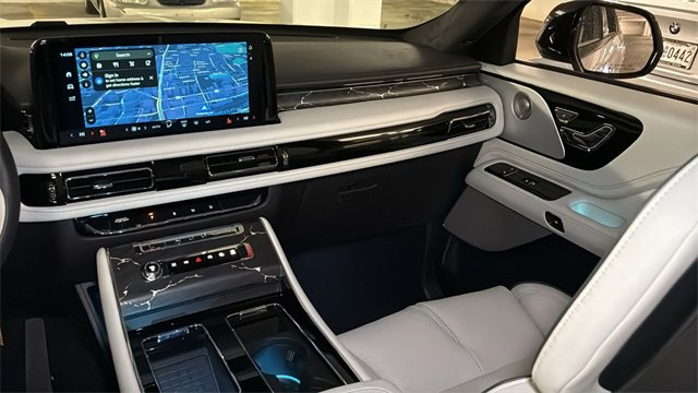 New 2026 Lincoln Aviator Black Label w/ Black Label Special Edition image 19