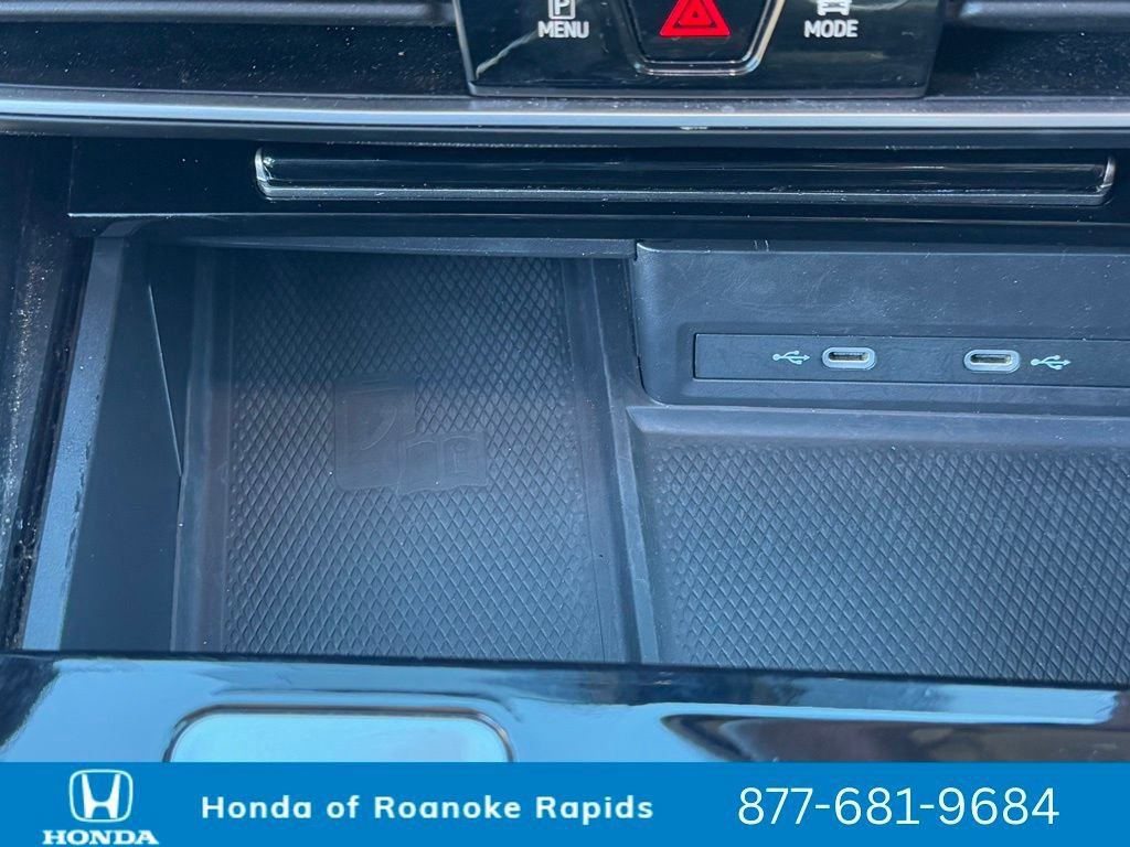 Used 2024 Volkswagen Atlas SE image 16