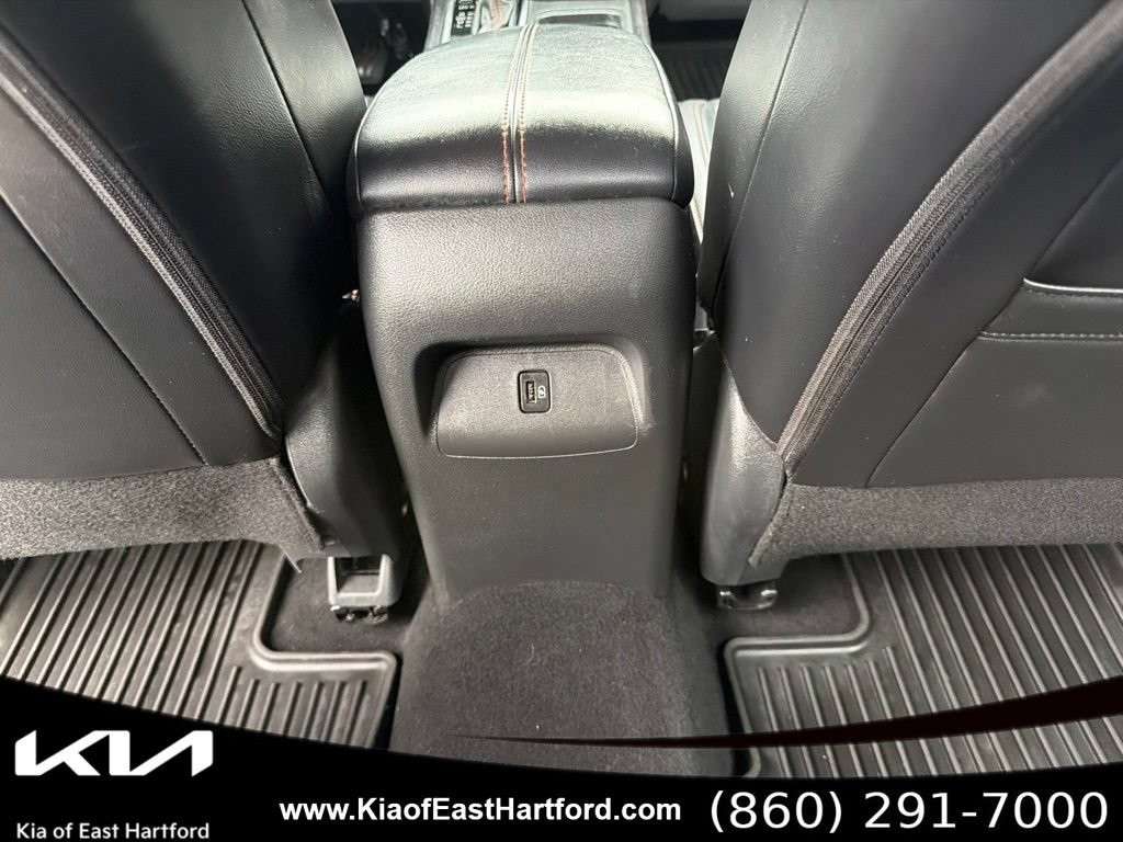 Used 2023 Nissan Sentra SR w/ SR Premium Package FWD image 21