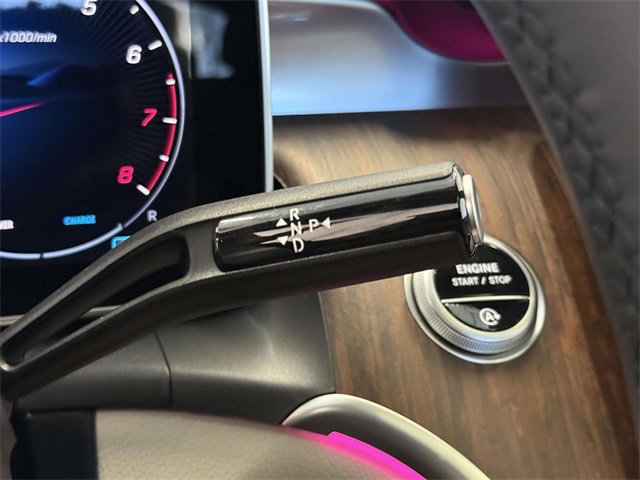 Used 2025 Mercedes-Benz GLC 300 4MATIC image 28