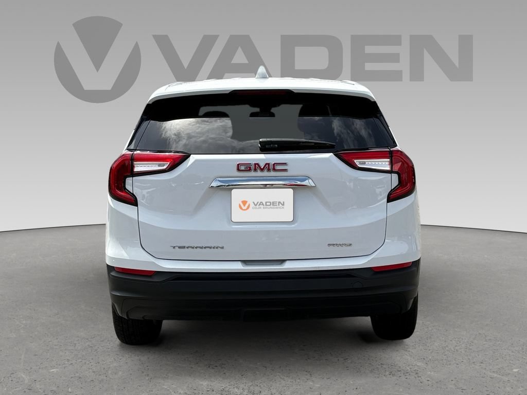 Used 2024 GMC Terrain SLE AWD/4WD image 18