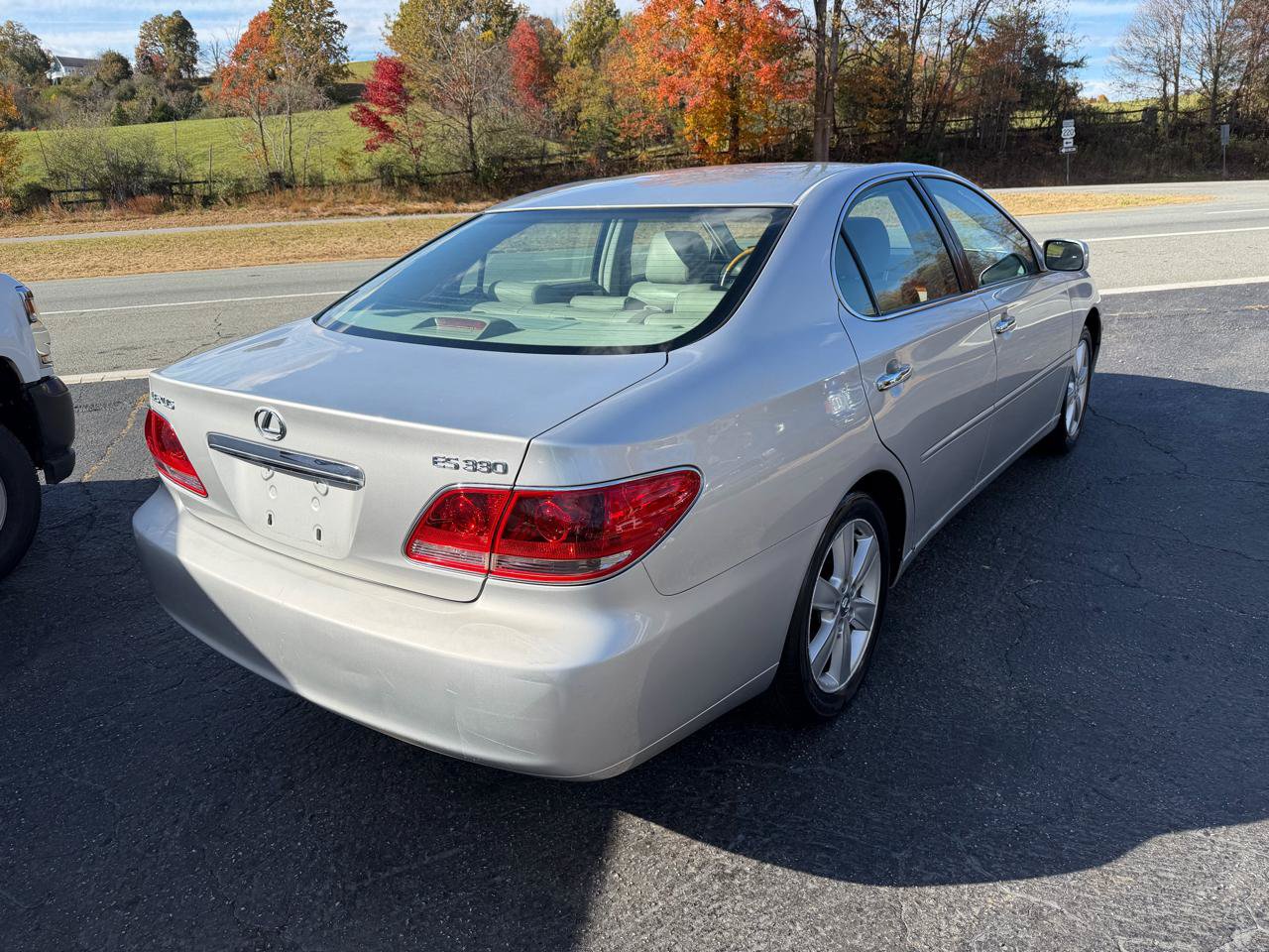 Used 2005 Lexus ES 330 FWD image 6